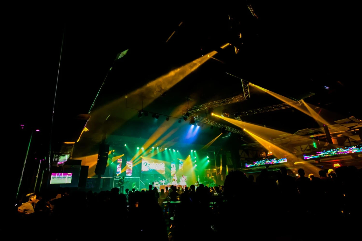 A vibrant concert scene featuring dazzling lights and an enthusiastic audience immersed in the performance - Best Concert Stage Set Designs That Will Blow Your Mind - Vorlane - Vorlane A vibrant concert scene featuring dazzling lights and an enthusiastic audience immersed in the performance - Best Concert Stage Set Designs That Will Blow Your Mind - Vorlane - Vorlane