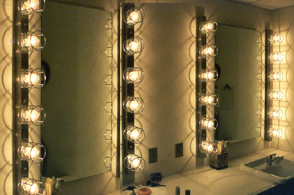 A well lit bathroom with mirrors on the wall showcasing dressing room light fixtures - How to Choose Dressing Room Light Fixtures? - Vorlane - Vorlane A well lit bathroom with mirrors on the wall showcasing dressing room light fixtures - How to Choose Dressing Room Light Fixtures? - Vorlane - Vorlane