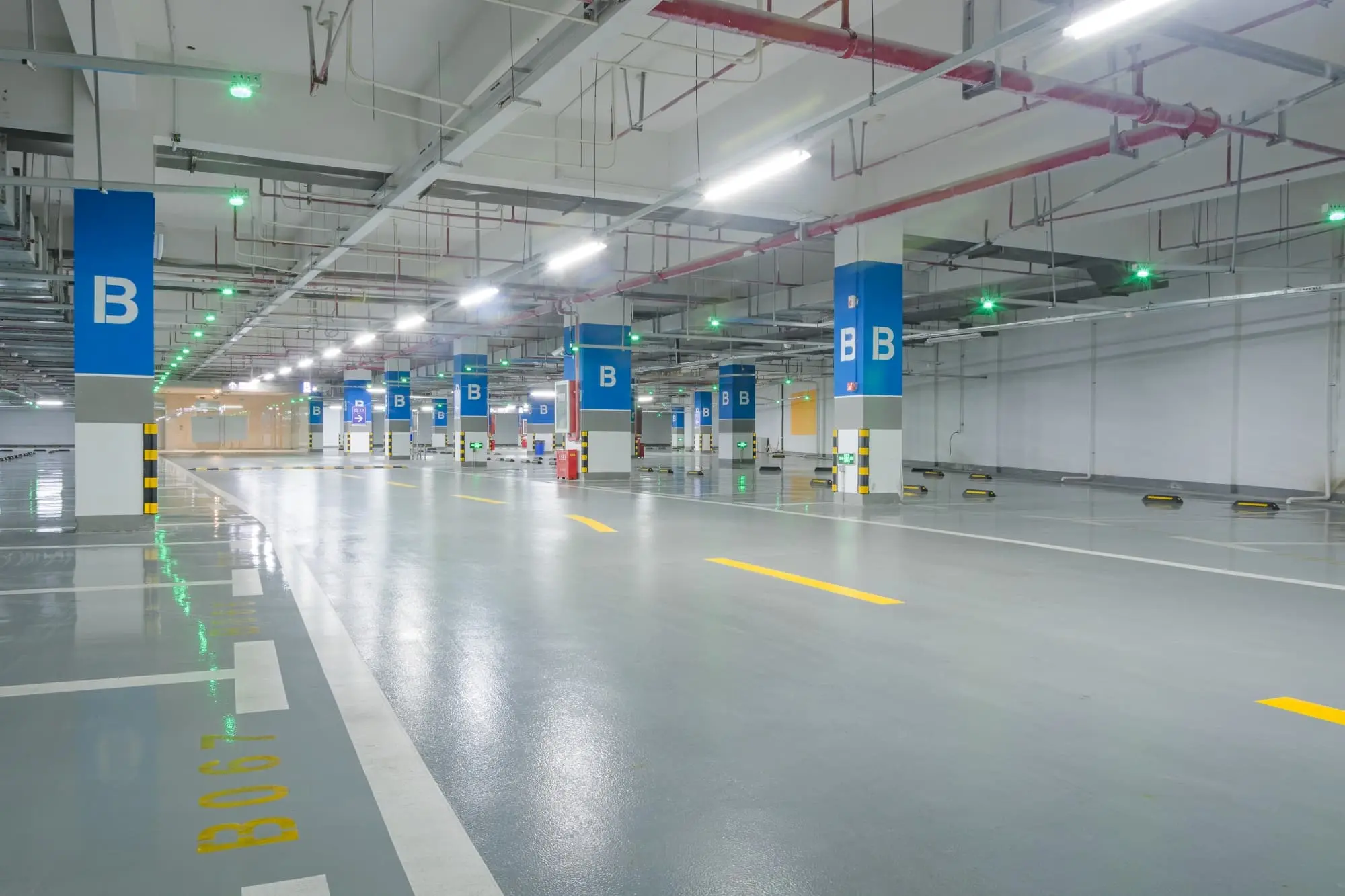 LED Garage Lighting Guide - Best Lighting For Your Garage: Comprehensive Guide To LED Garage Lights - Vorlane - Vorlane LED Garage Lighting Guide - Best Lighting For Your Garage: Comprehensive Guide To LED Garage Lights - Vorlane - Vorlane